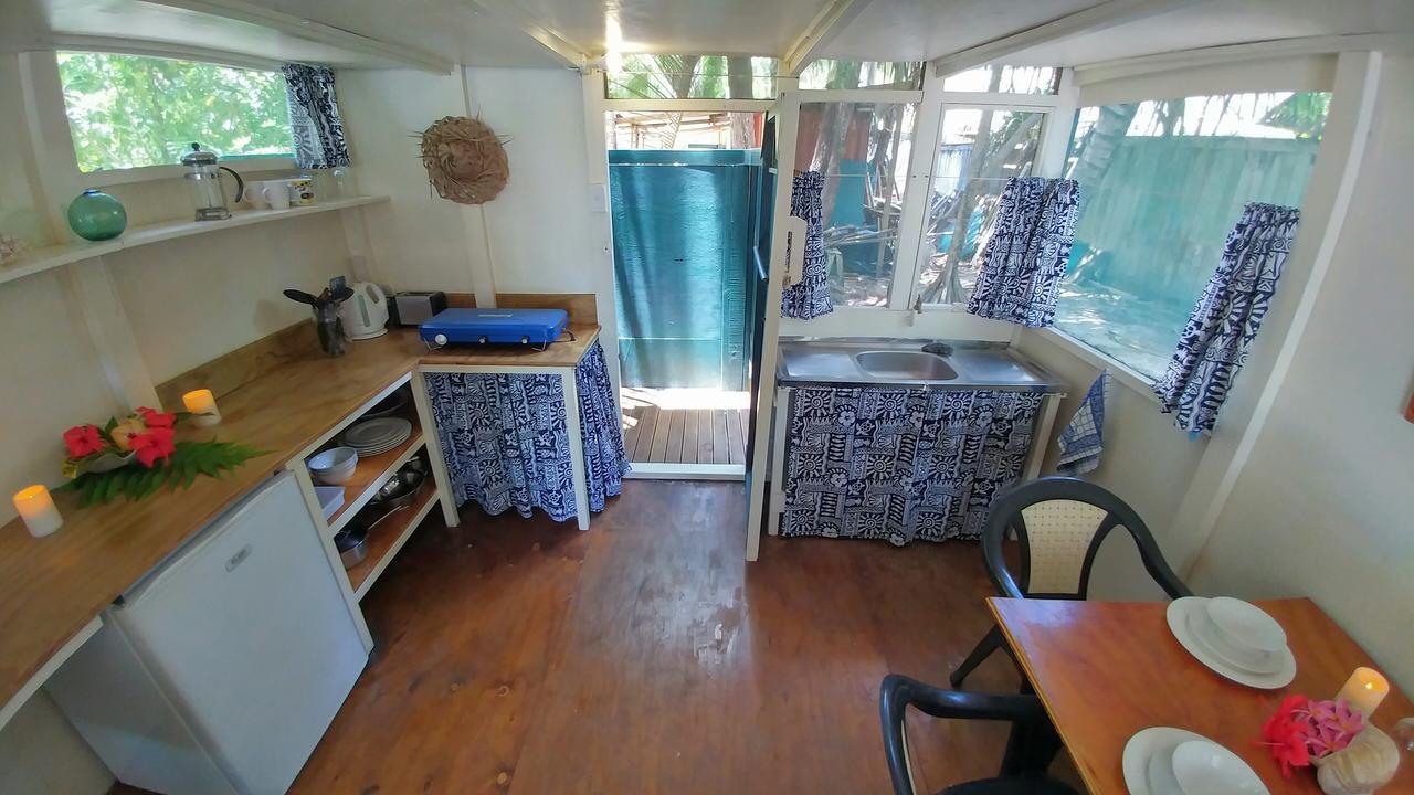 Matriki Beach Huts Arutanga Bagian luar foto